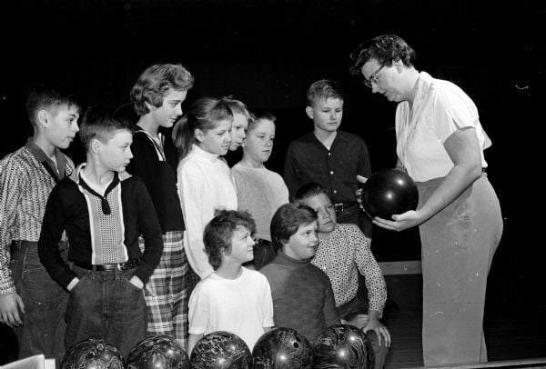 1960 - Bowling class